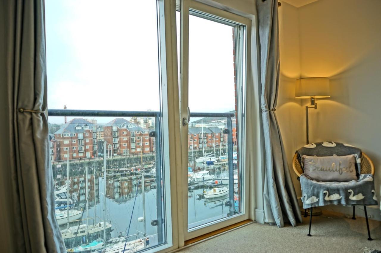 Soak Up The Light At A Soothing, Stylish Apartment In Swansea Marina Dış mekan fotoğraf